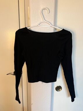 Black long sleeve crop top, A small, barely wore